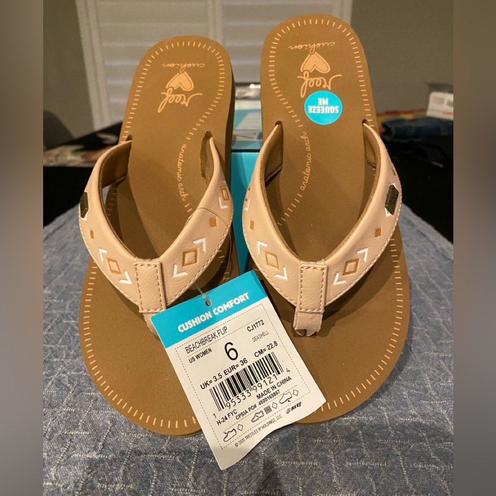 Cushion Comfort Beachbreak Flip Women’s Sandals - Nude NWT